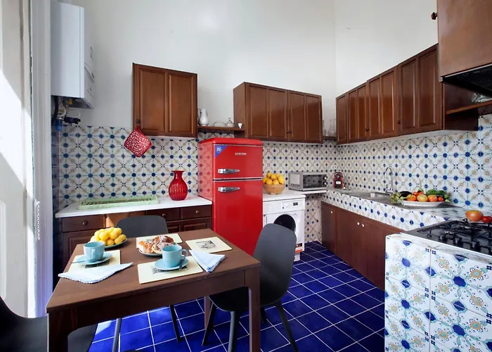Royal - Luxury In The Heart Of Апартаменты Неаполь